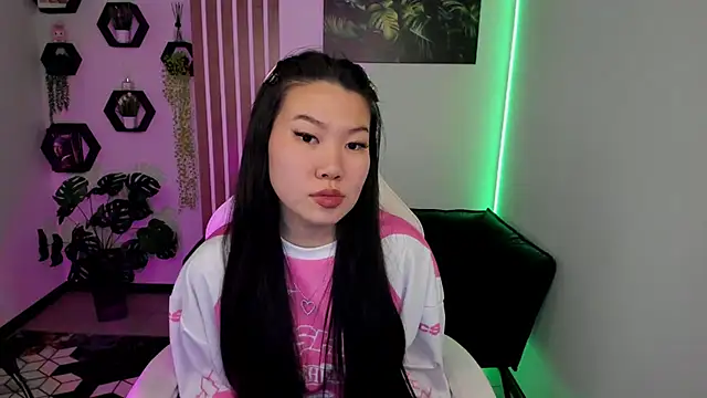 LunaPurrr live sex cam