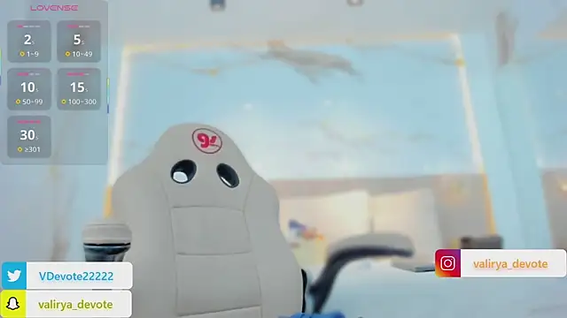 valirya_devote live sex cam