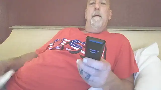 Yankeedave420 live sex cam