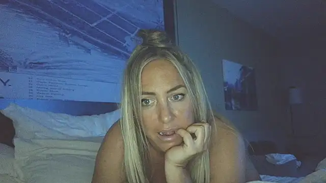 sunshinekisses's cam snapshot