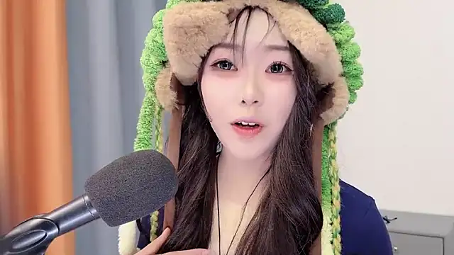 smalldaisy's cam snapshot