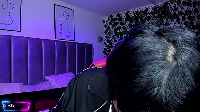 Kitty_Gang live sex cam