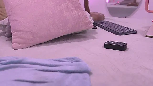 violeta_aroca's cam snapshot