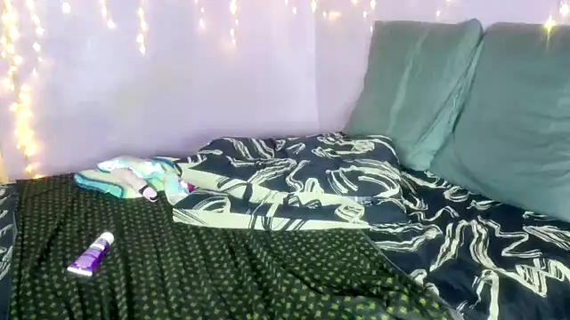 wilmaassylum's cam snapshot