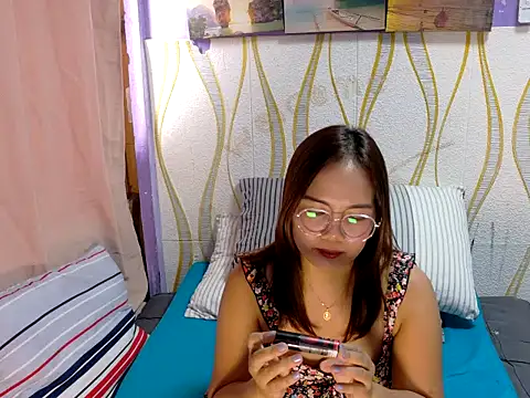 BURBERRY69's cam snapshot