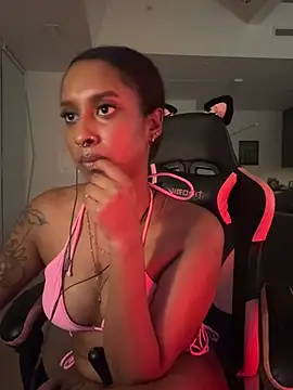 Your_Paris's cam snapshot