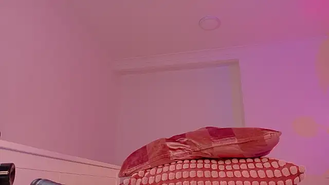 ParisFox_'s cam snapshot