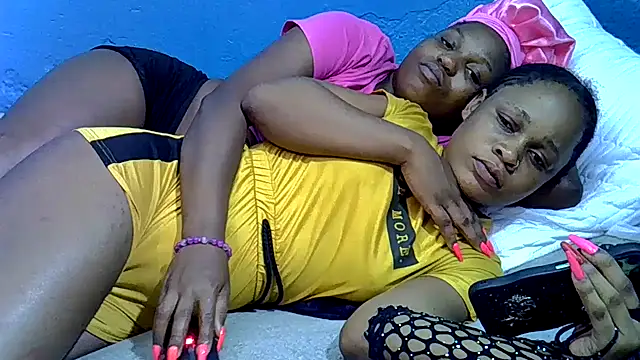 SweetHoney21_'s cam snapshot