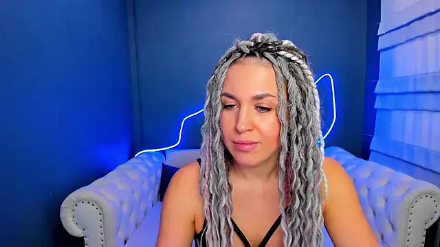 rock_n_roxy's cam snapshot