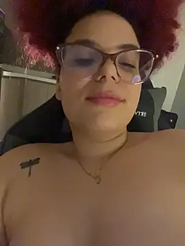 Leyah__'s cam snapshot