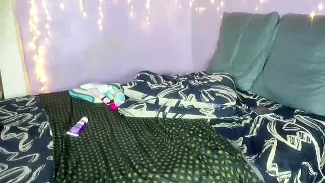 wilmaassylum's cam snapshot