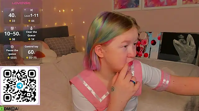 Sara_Robinson's cam snapshot