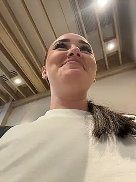 KiraSunshine's cam snapshot