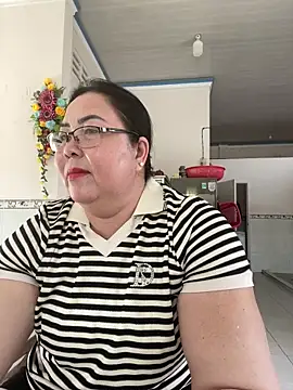 Alinat_'s cam snapshot