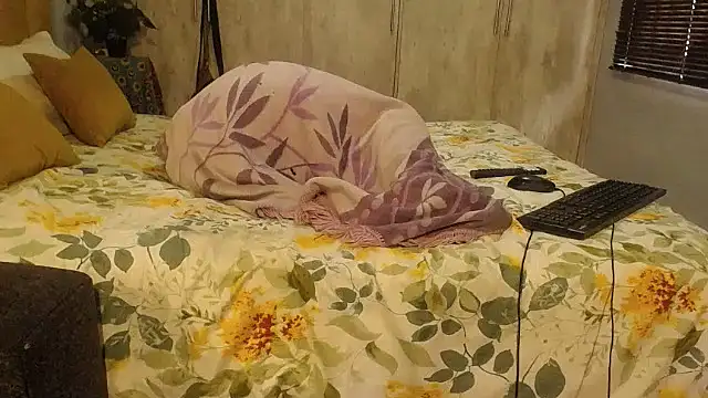 AssQueen90's cam snapshot