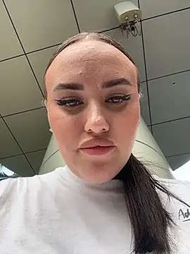 KiraSunshine's cam snapshot