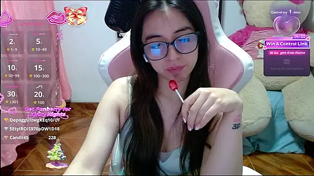 Maggie_Fox3's cam snapshot