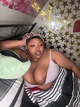 Chocolatebunnyxx96's cam snapshot