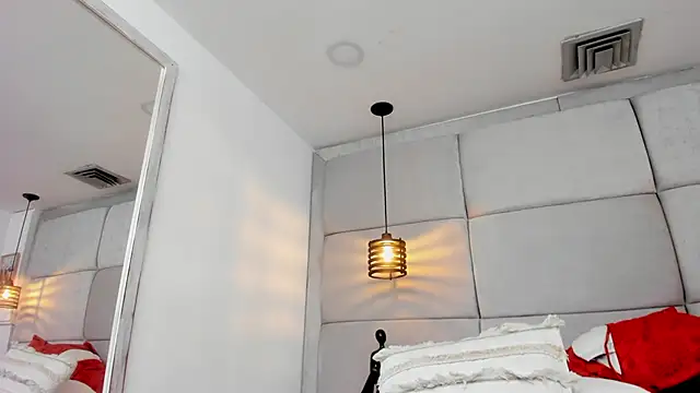 IvonneOwen's cam snapshot