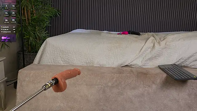 mia_lacy_'s cam snapshot