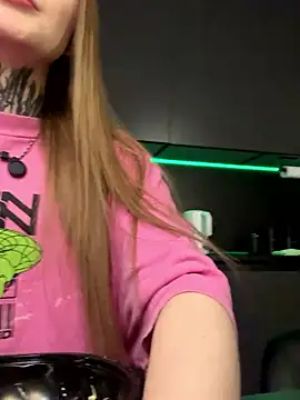 AriWild's cam snapshot