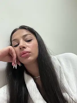 Bella_Vixen_'s cam snapshot