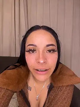 cristal__violetaa's cam snapshot