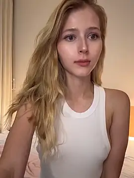 LunaRase's cam snapshot