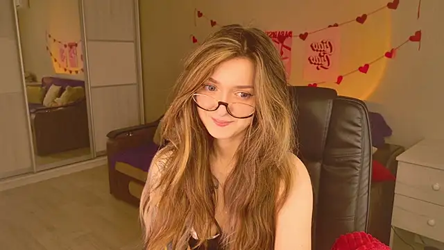 BellaSink's cam snapshot