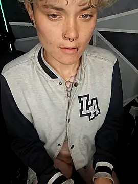 megan_cr's cam snapshot