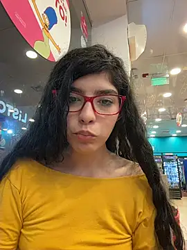 dani_bela's cam snapshot