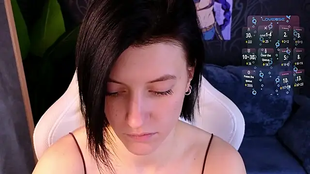 roxy_riot_'s cam snapshot