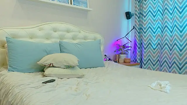 LadySweetWife's cam snapshot