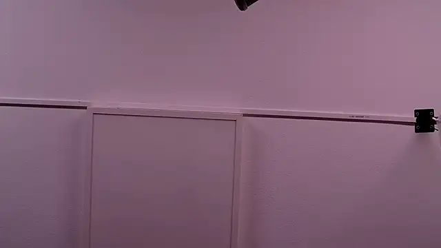 Jessica_White_'s cam snapshot