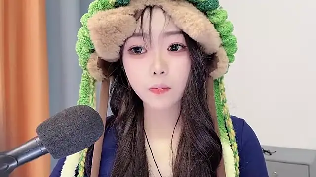 smalldaisy's cam snapshot