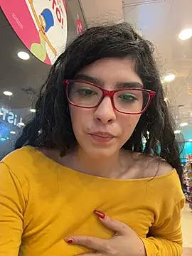 dani_bela's cam snapshot