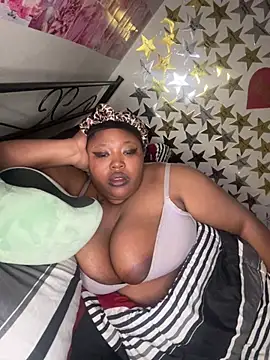 Chocolatebunnyxx96's cam snapshot