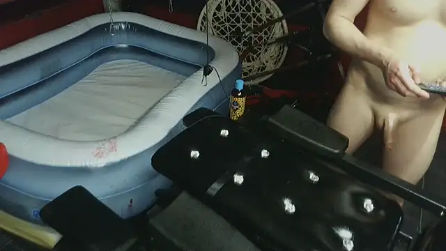 ashleyandtommy1's cam snapshot