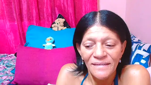 SLUTTYROXY's cam snapshot