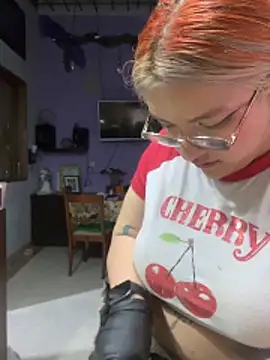 Sophia_Weest99's cam snapshot