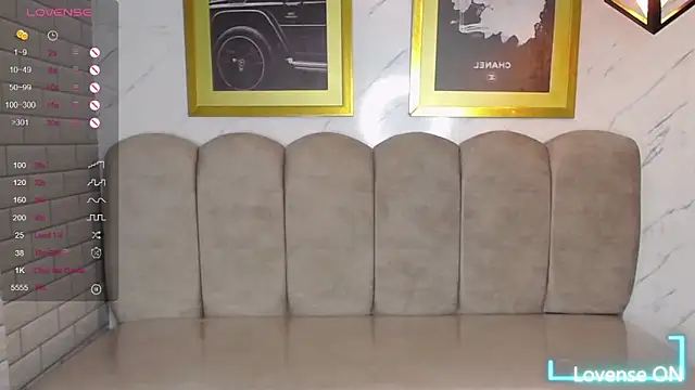 _Charlotte_v's cam snapshot