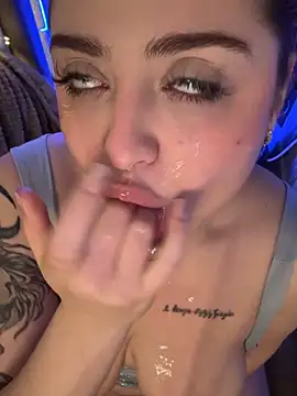 KellyMoors's cam snapshot