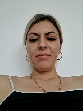 MayaLeys's cam snapshot