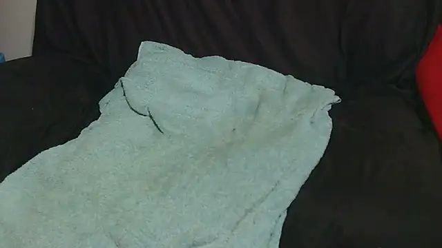 sluttylaura21's cam snapshot