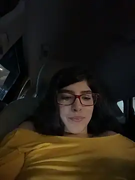 dani_bela's cam snapshot