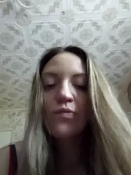 KattyLuuu live sex cam