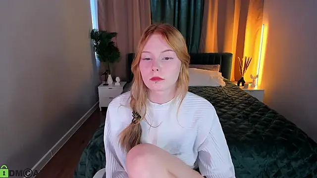 Julia_Anis's cam snapshot