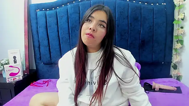 liany_taylor's cam snapshot