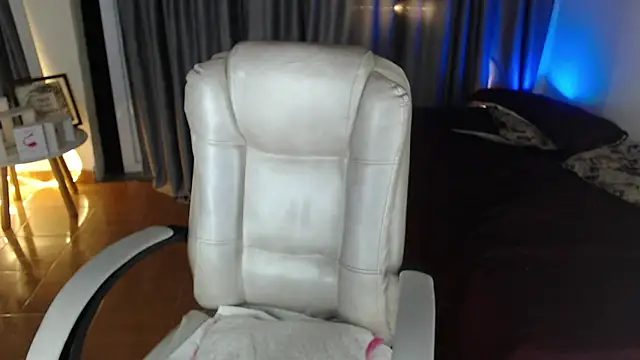 Tiana_27's cam snapshot