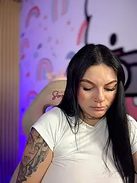 Megaan__More's cam snapshot